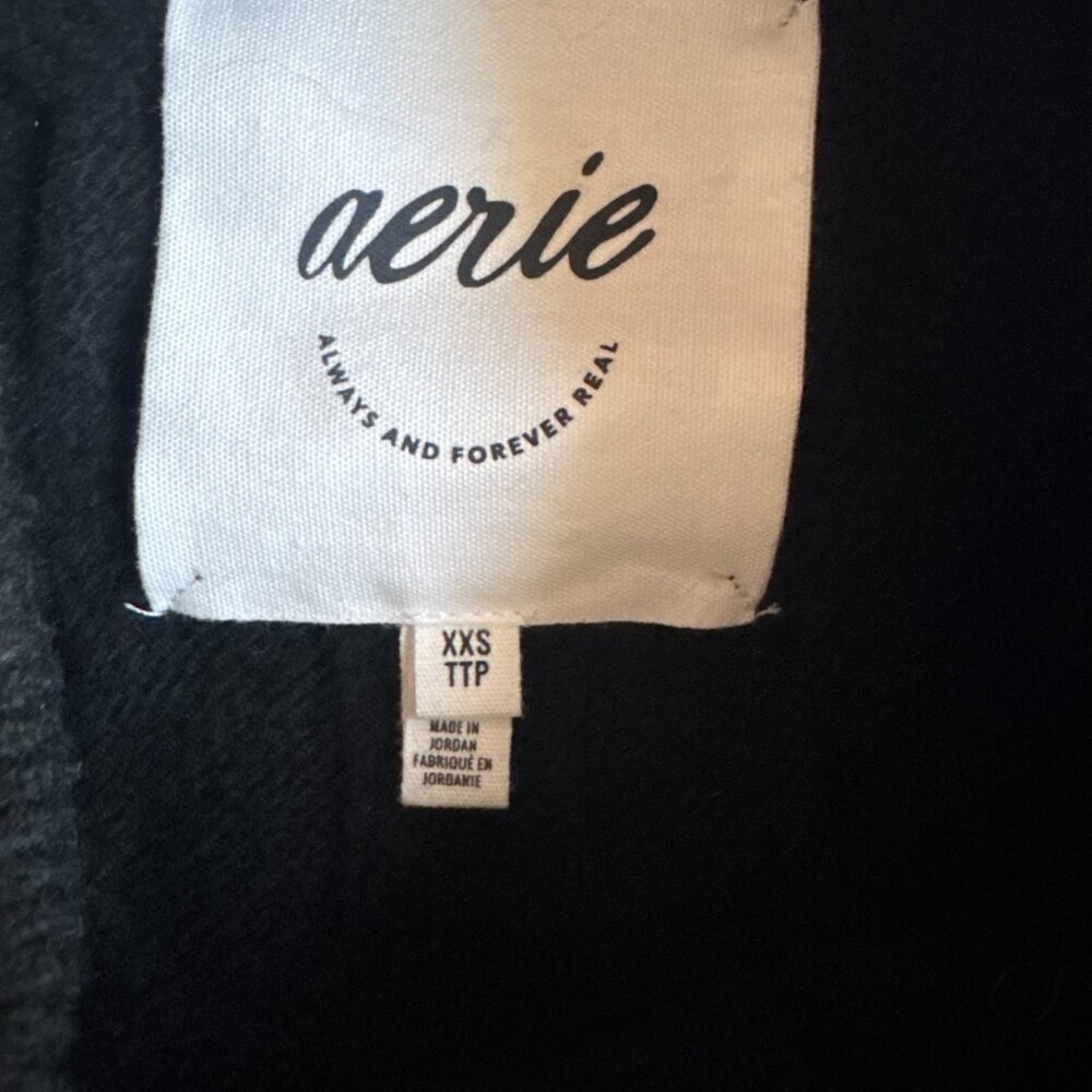 Aerie Women's Black Cable Knit Oversized Crewneck Sweater - size XXS - Picture 3 of 4